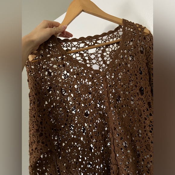 Brown floral Crochet cardigan with buttons - Picture 3 of 5